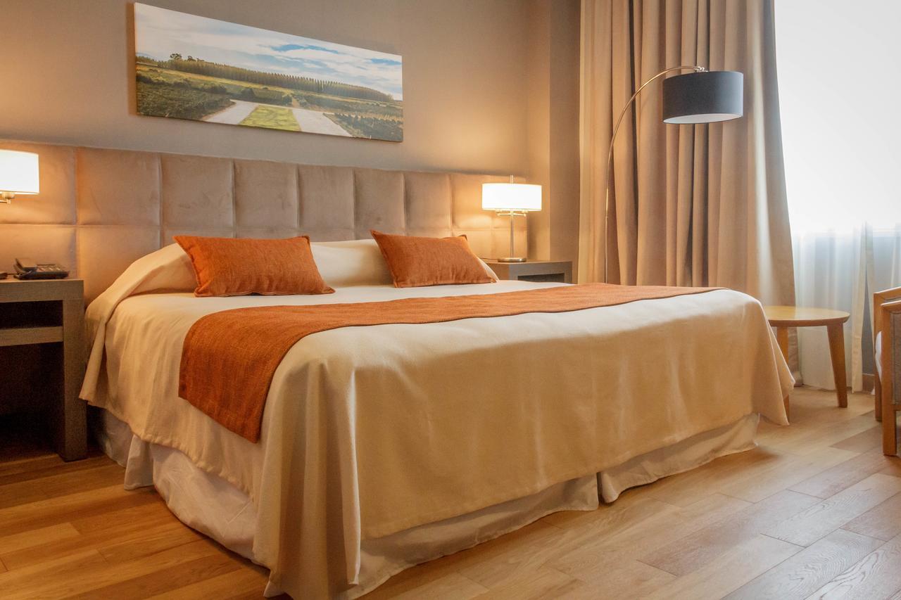 Villa Media Agua Marale Wines Hotel Boutique מראה חיצוני תמונה